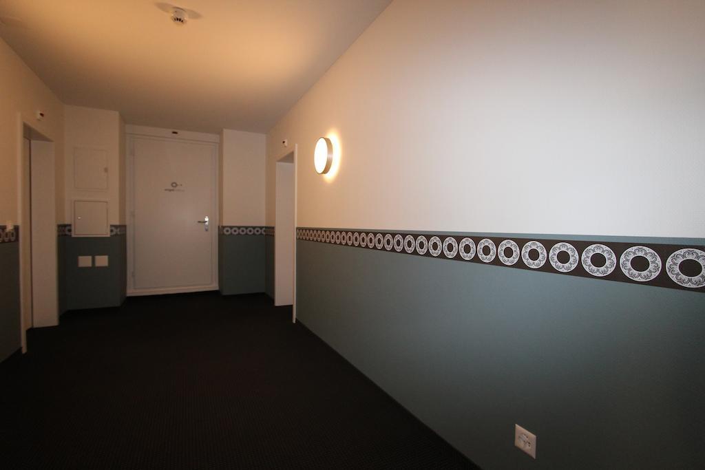 Hotel Engel Am Bahnhof Wadenswil Bagian luar foto