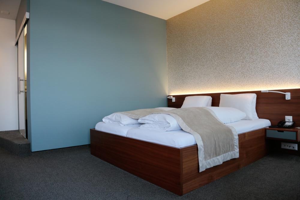 Hotel Engel Am Bahnhof Wadenswil Bagian luar foto